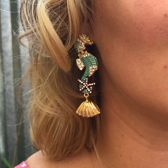 ARIA Seahorse Statement Earrings! - Picture 6 of 6